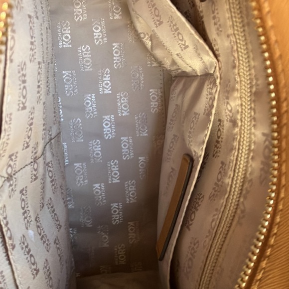 Michael Kors Satchel NWOT - Picture 5 of 6